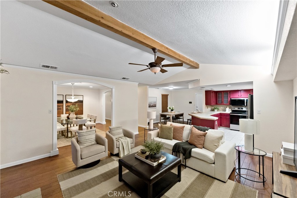 304 E Omaha Ave, Fresno, CA 93720