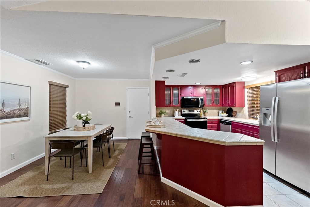 304 E Omaha Ave, Fresno, CA 93720