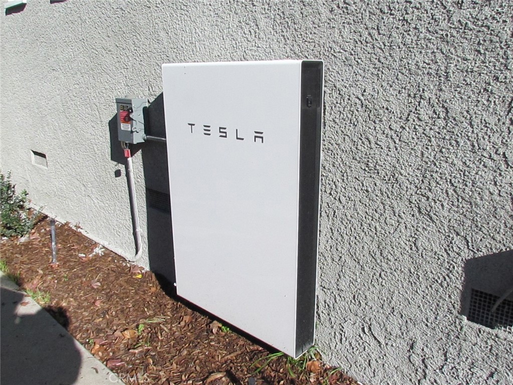 1923 E Terrace, Fresno, CA 93703