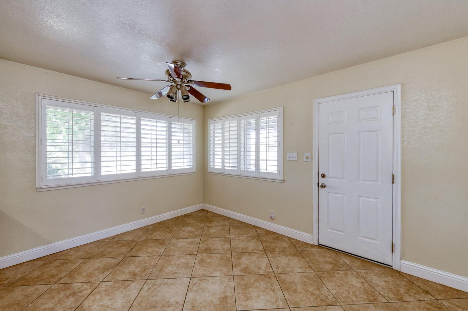 1328 N Grantland Ave, Fresno, CA 93723