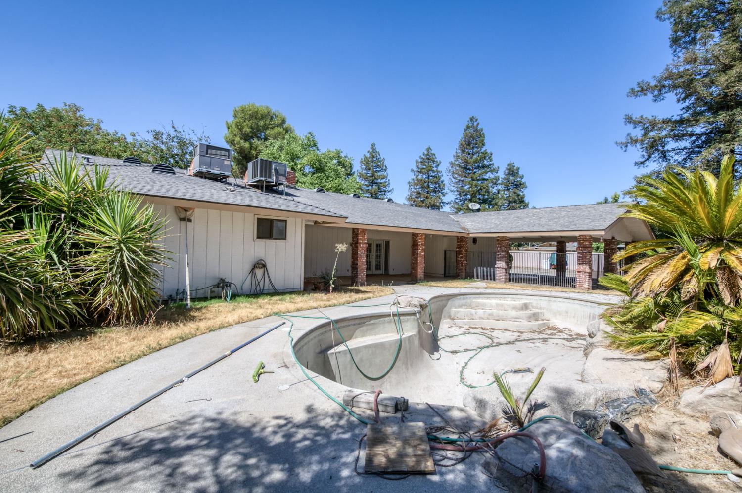 1328 N Grantland Ave, Fresno, CA 93723