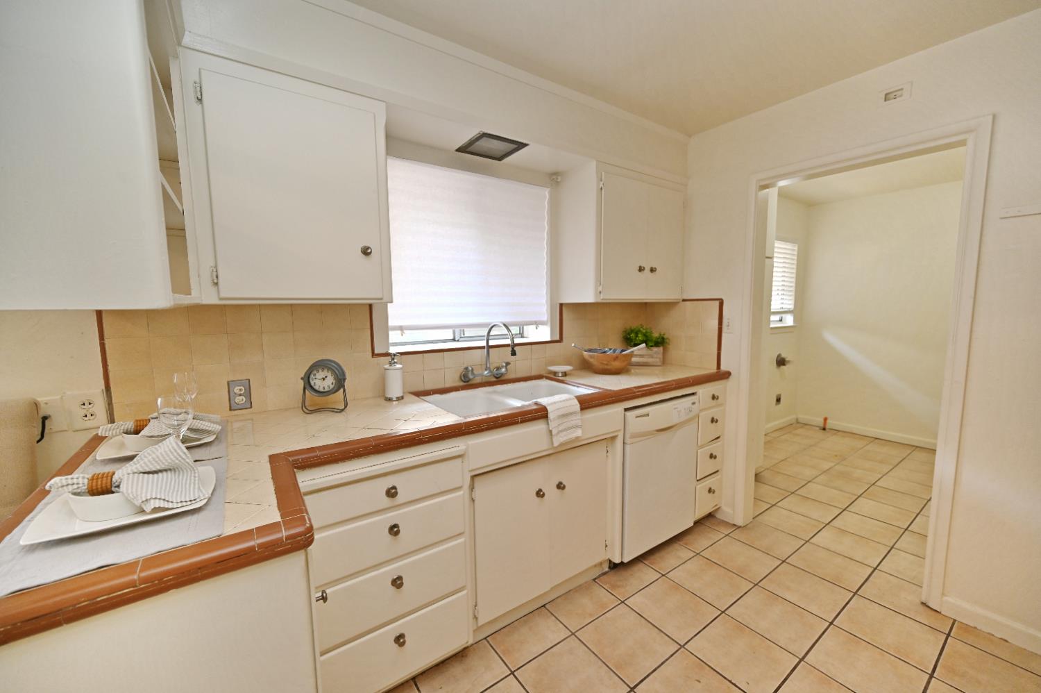 728 N Echo Ave, Fresno, CA 93728