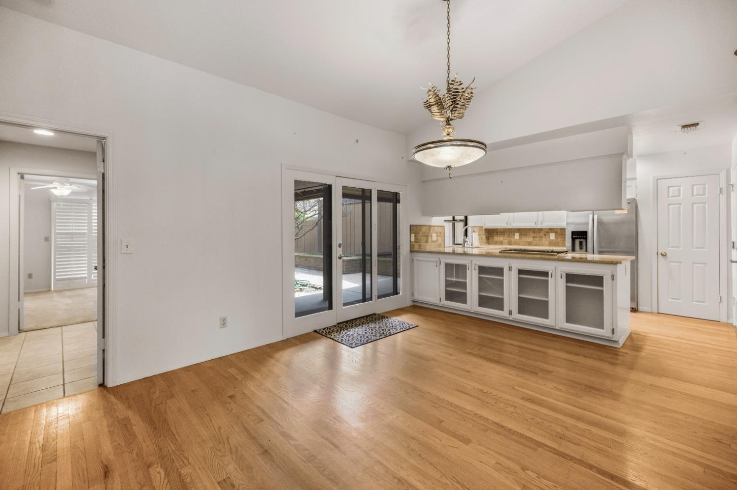 520 W Barstow Ave, Fresno, CA 93704