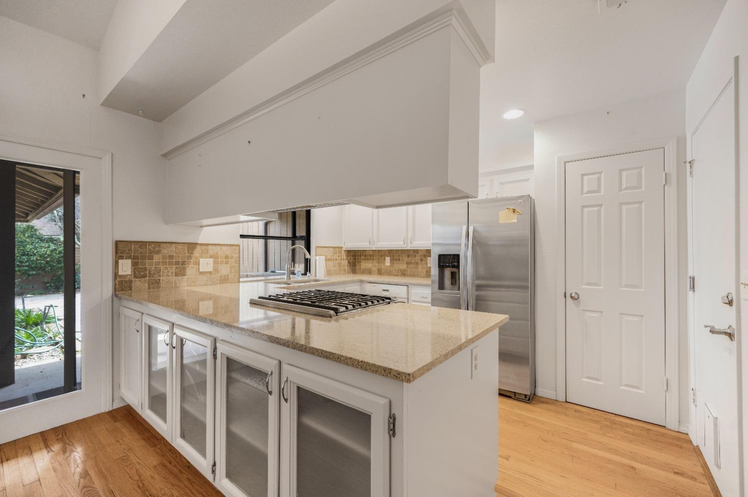 520 W Barstow Ave, Fresno, CA 93704
