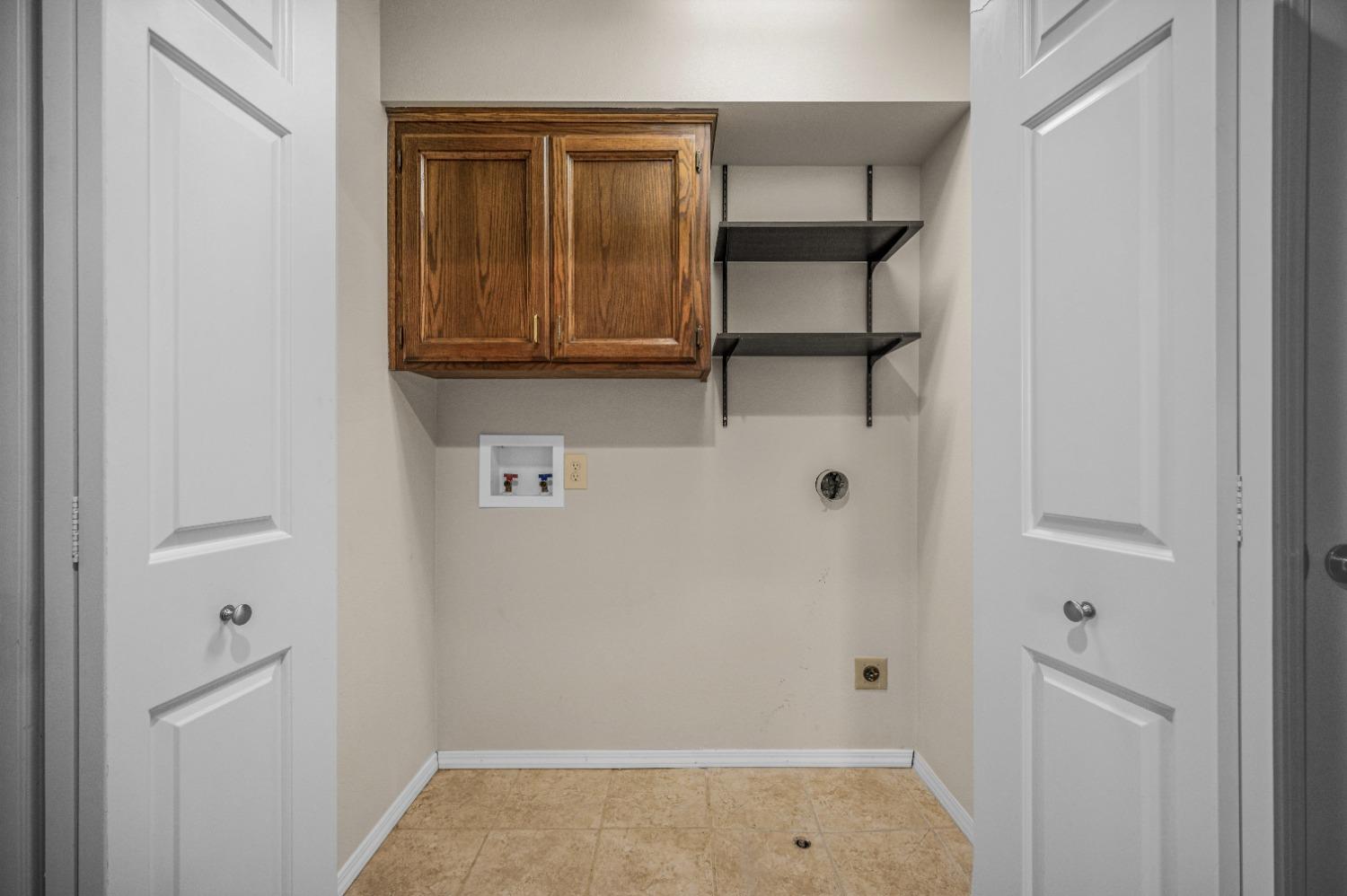 520 W Barstow Ave, Fresno, CA 93704