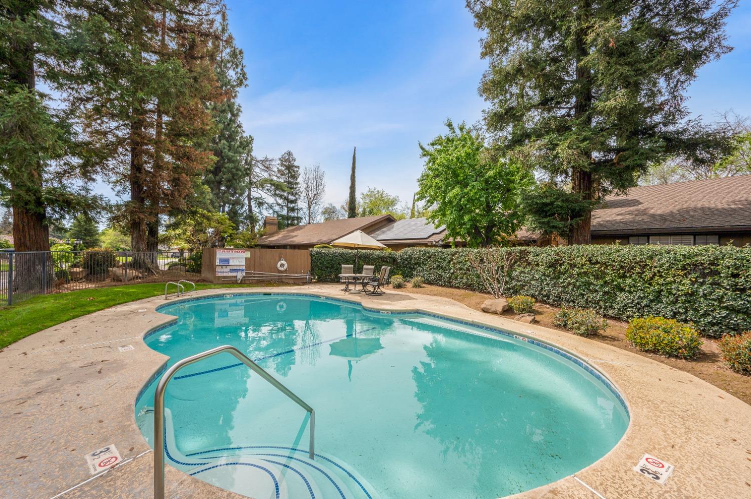520 W Barstow Ave, Fresno, CA 93704