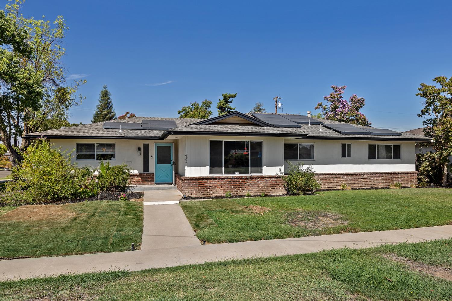 638 W Rialto Ave, Fresno, CA 93705