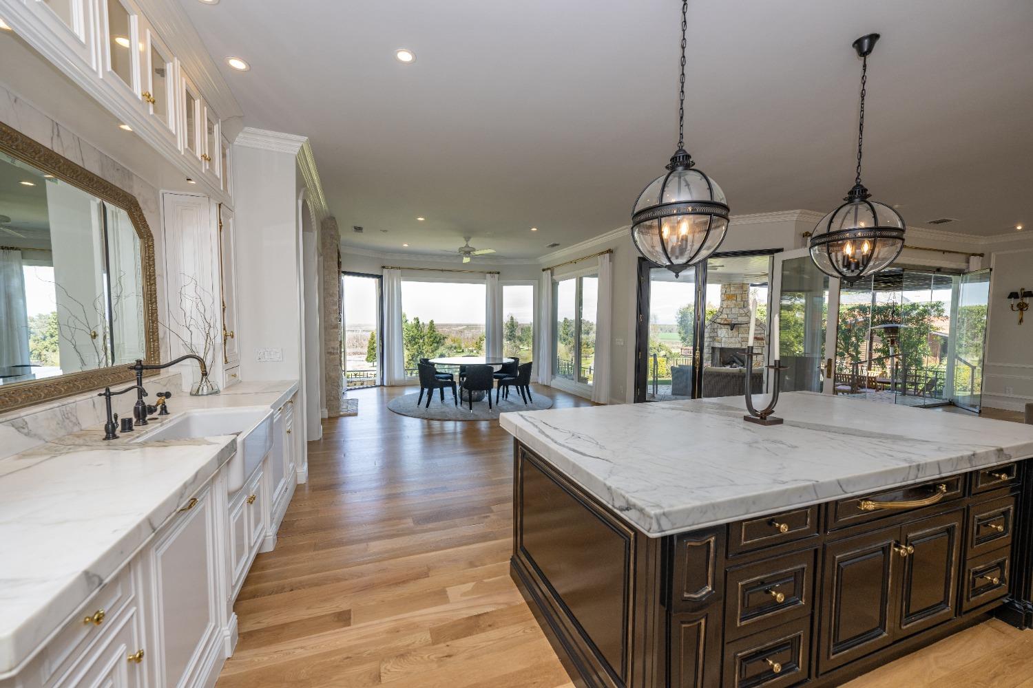 3520 W Buena Vista, Fresno, CA 93711