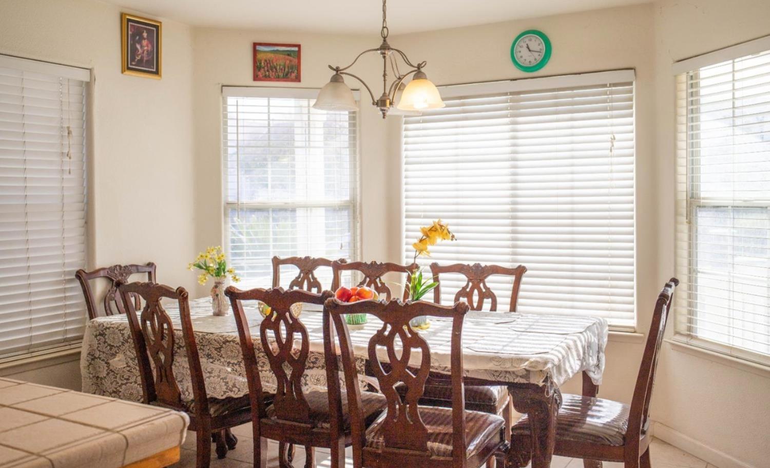 4712 W Celeste Ave, Fresno, CA 93722