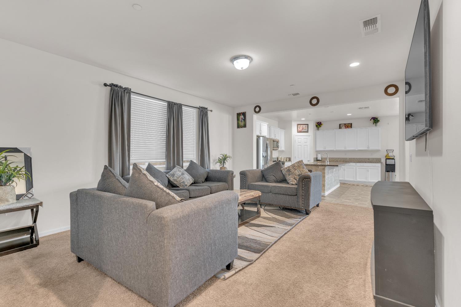 6318 W Rialto Ave, Fresno, CA 93723