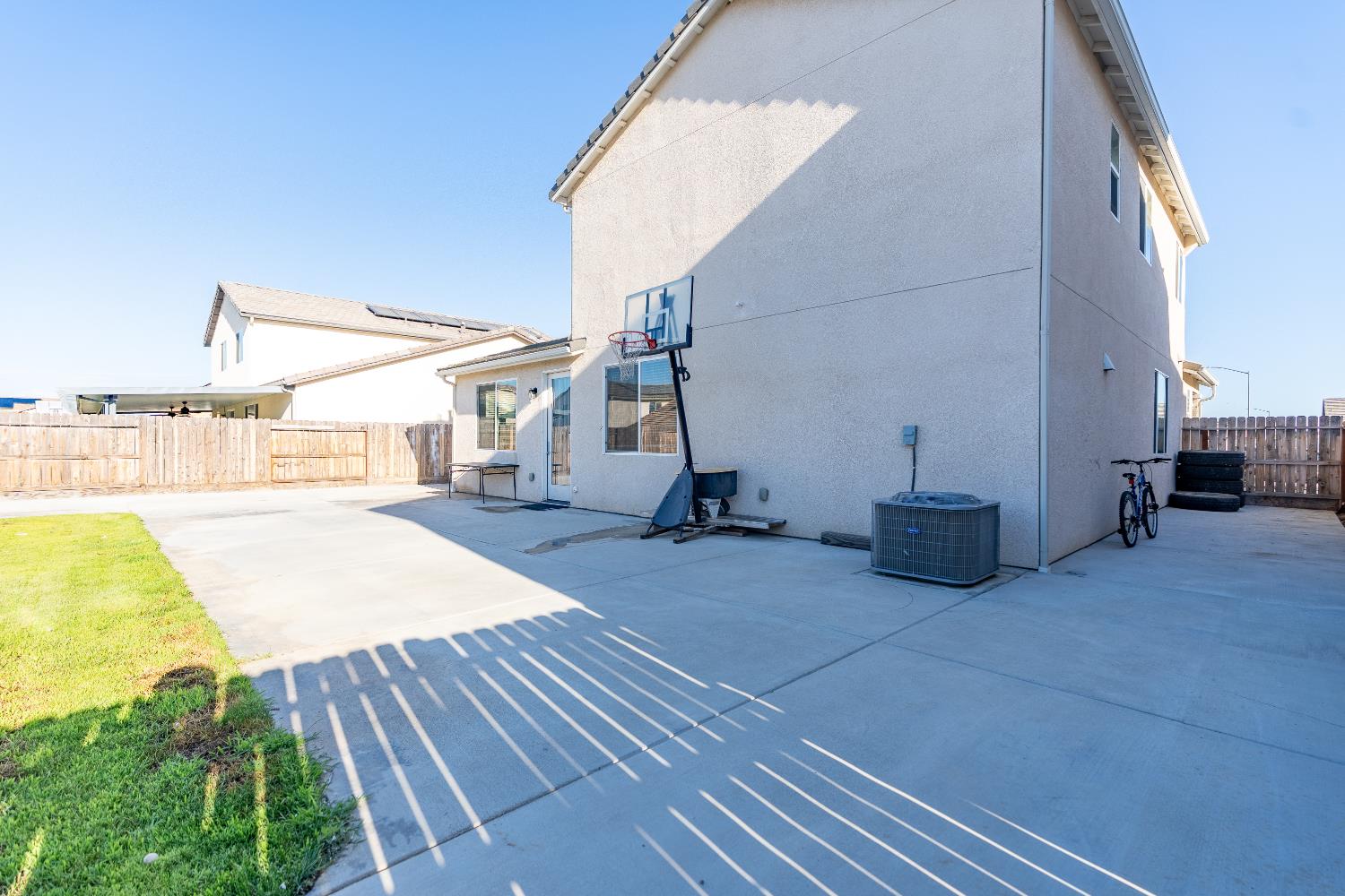 6318 W Rialto Ave, Fresno, CA 93723