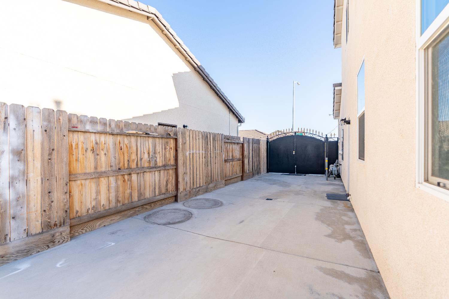 6318 W Rialto Ave, Fresno, CA 93723
