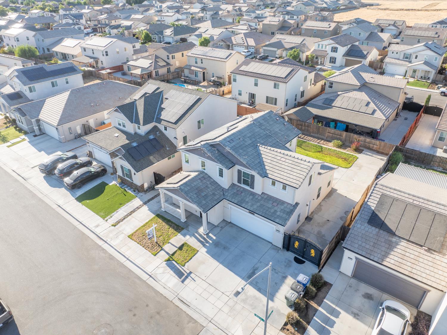 6318 W Rialto Ave, Fresno, CA 93723
