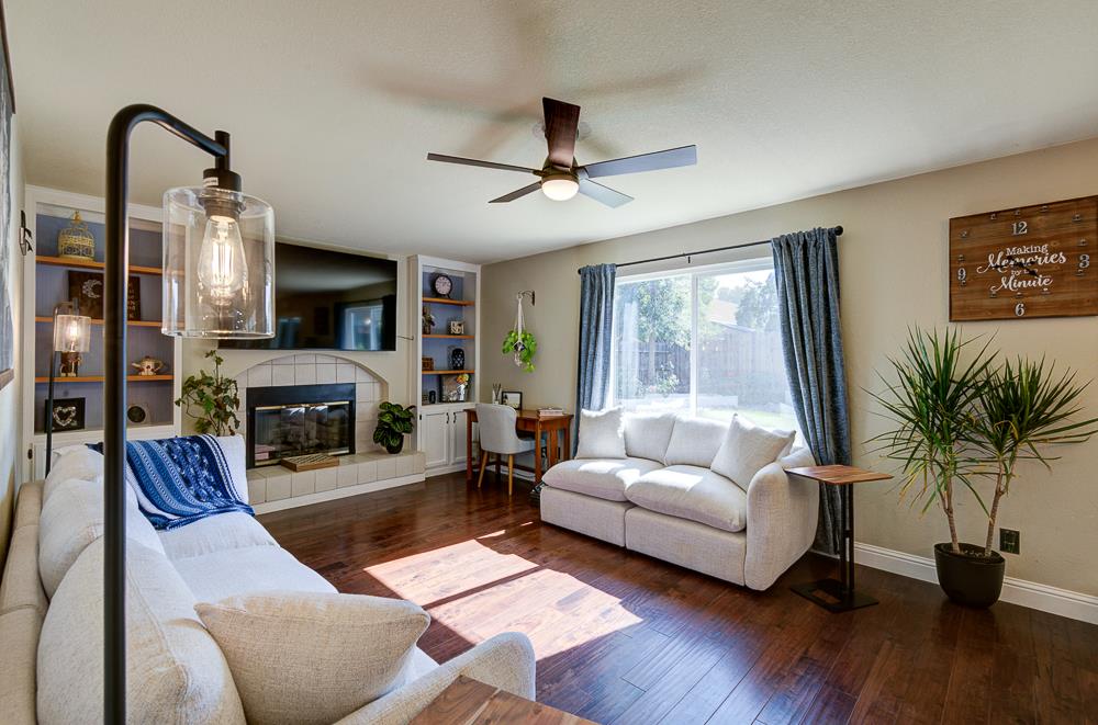 1149 E Salem Ave, Fresno, CA 93720