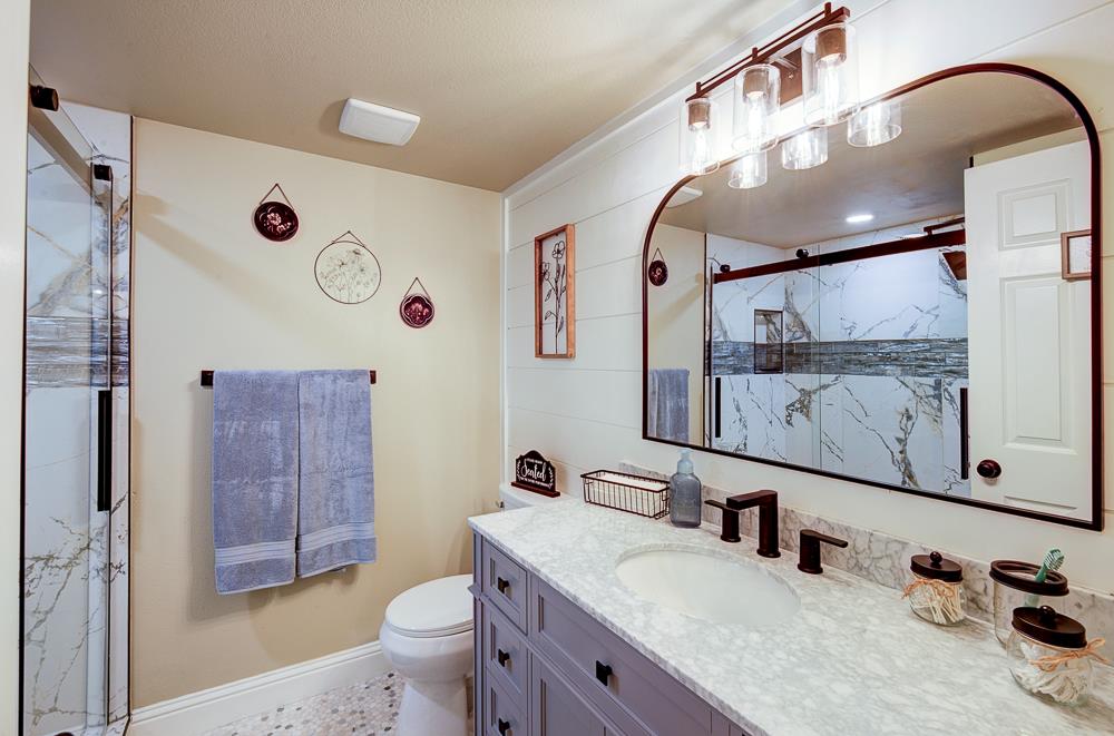 1149 E Salem Ave, Fresno, CA 93720