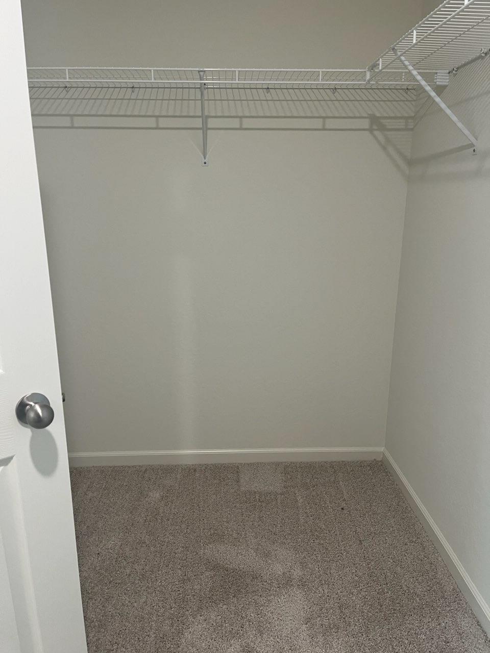 6294 E Moscato Dr, Fresno, CA 93727