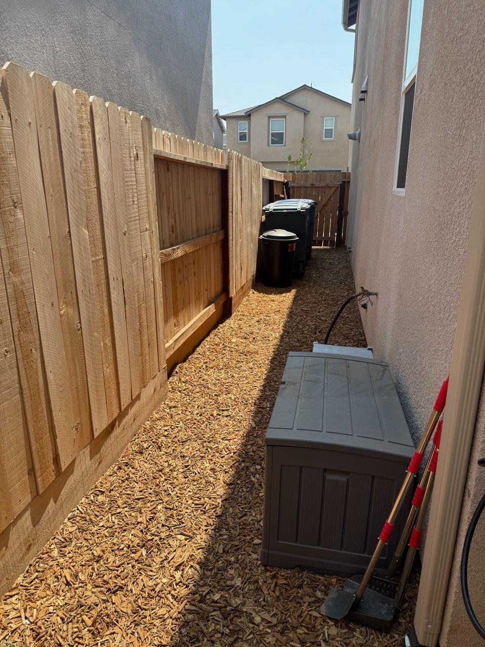 6294 E Moscato Dr, Fresno, CA 93727