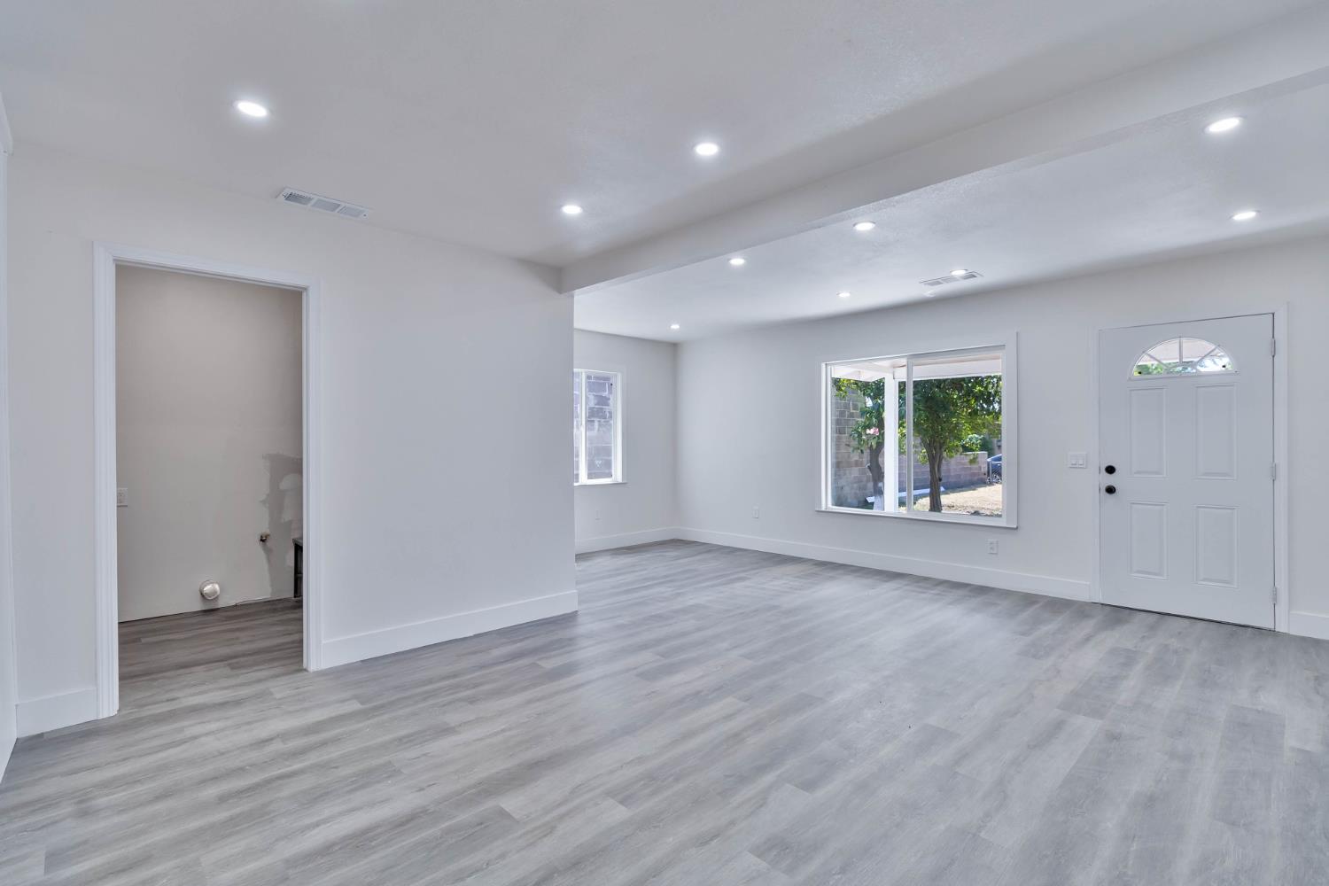 227 E Pine, Fresno, CA 93728