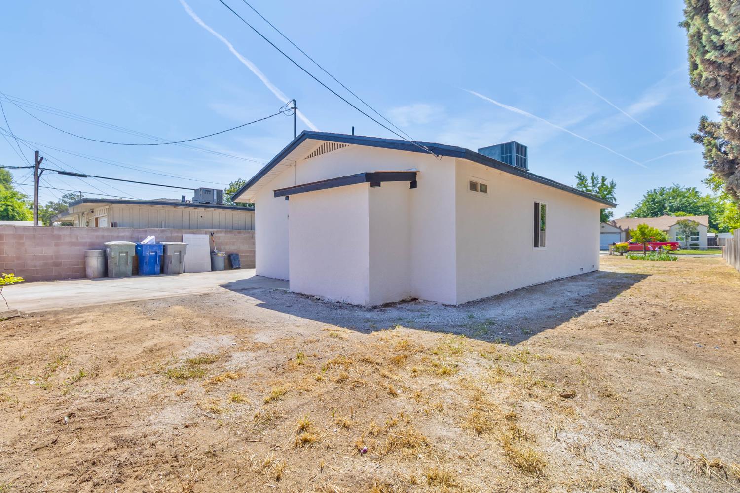 227 E Pine, Fresno, CA 93728