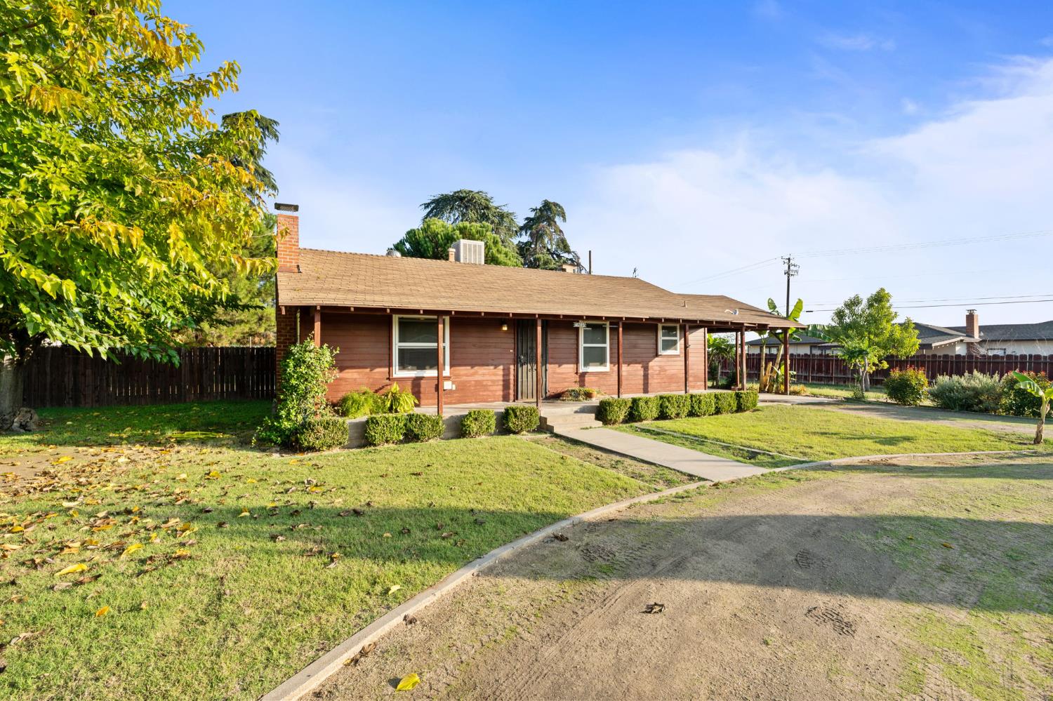 4785 E Andrews Ave, Fresno, CA 93726