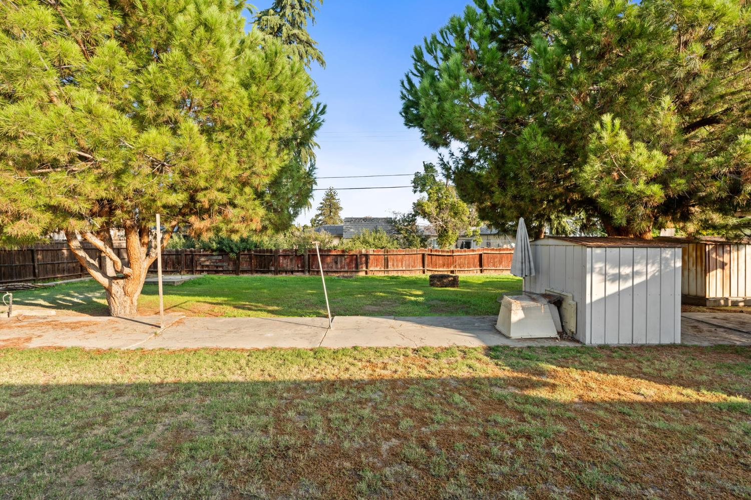 4785 E Andrews Ave, Fresno, CA 93726