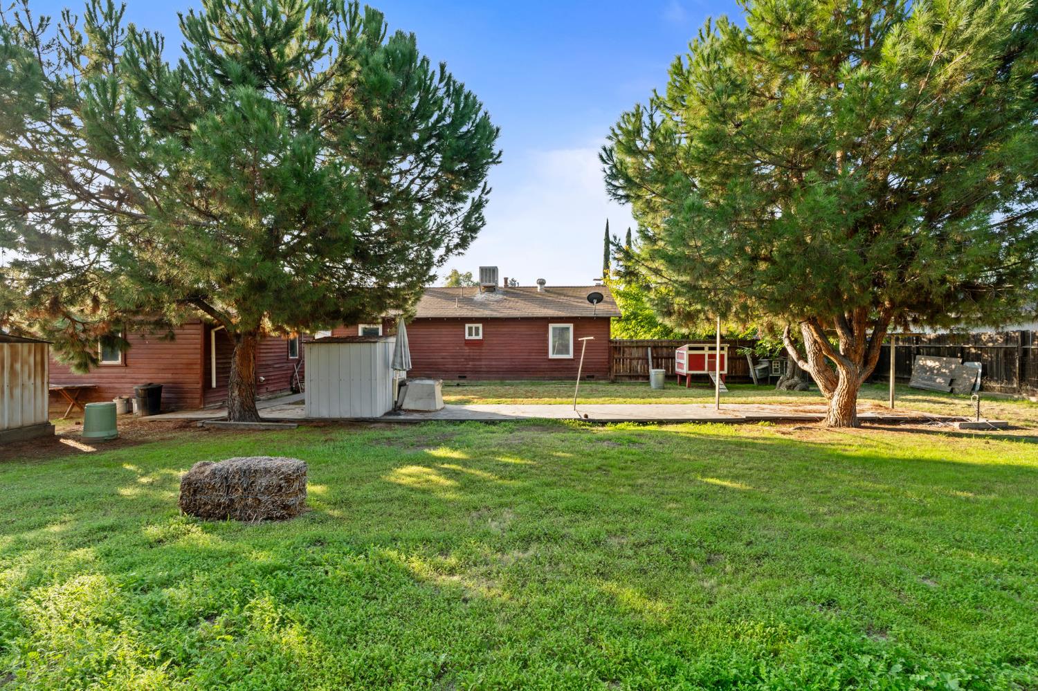 4785 E Andrews Ave, Fresno, CA 93726