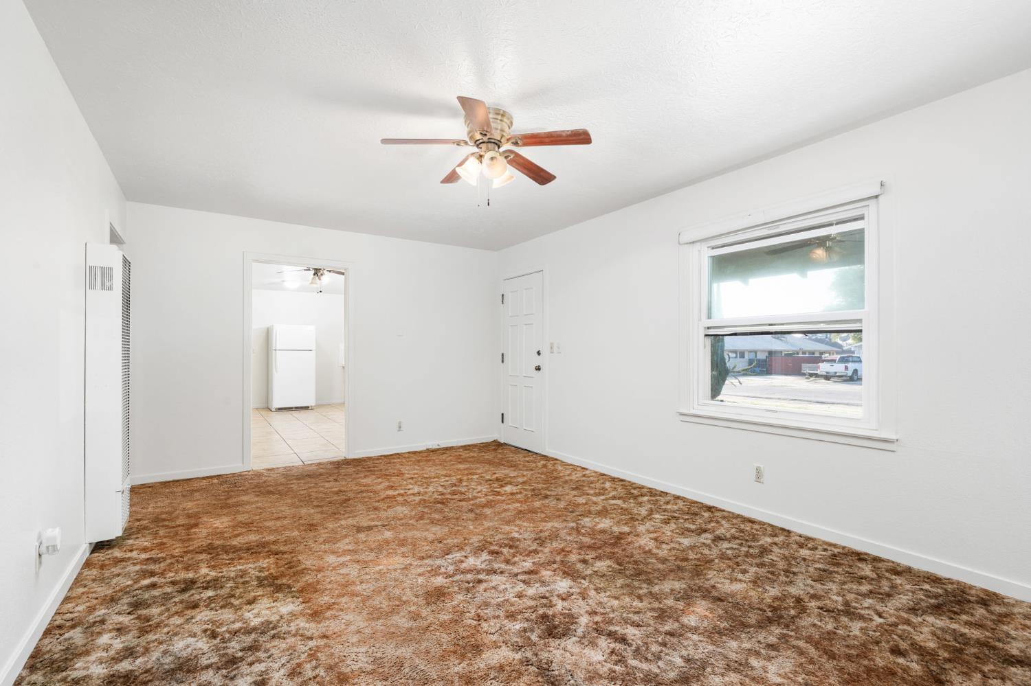 4785 E Andrews Ave, Fresno, CA 93726