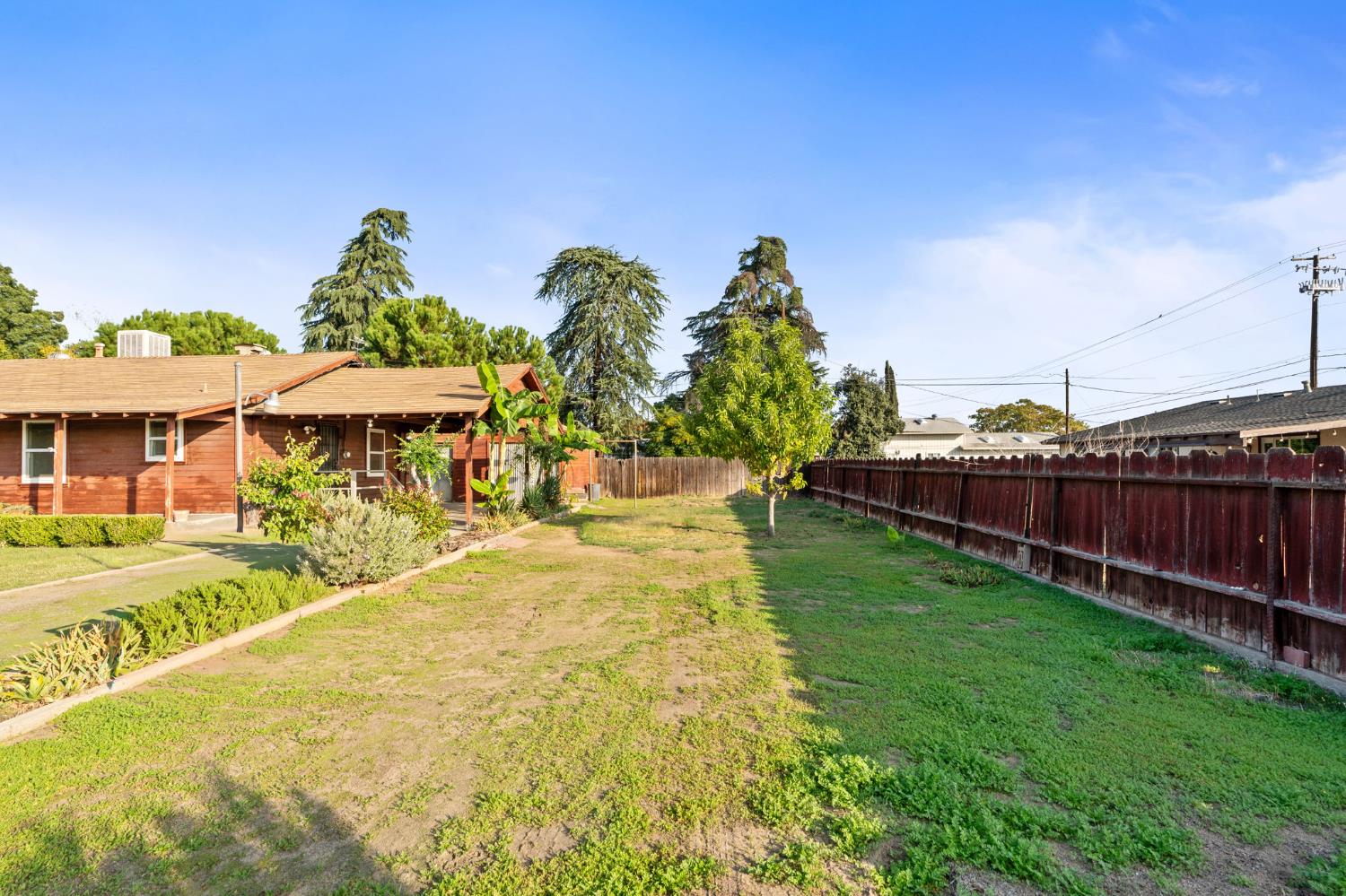 4785 E Andrews Ave, Fresno, CA 93726