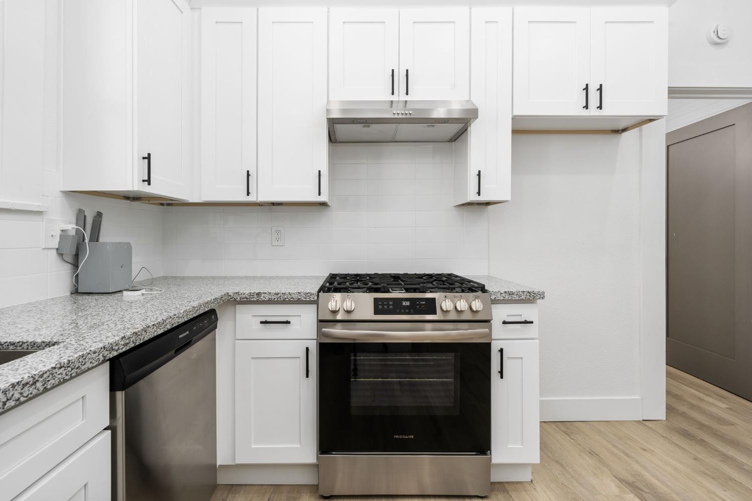 244 N U St, Fresno, CA 93701