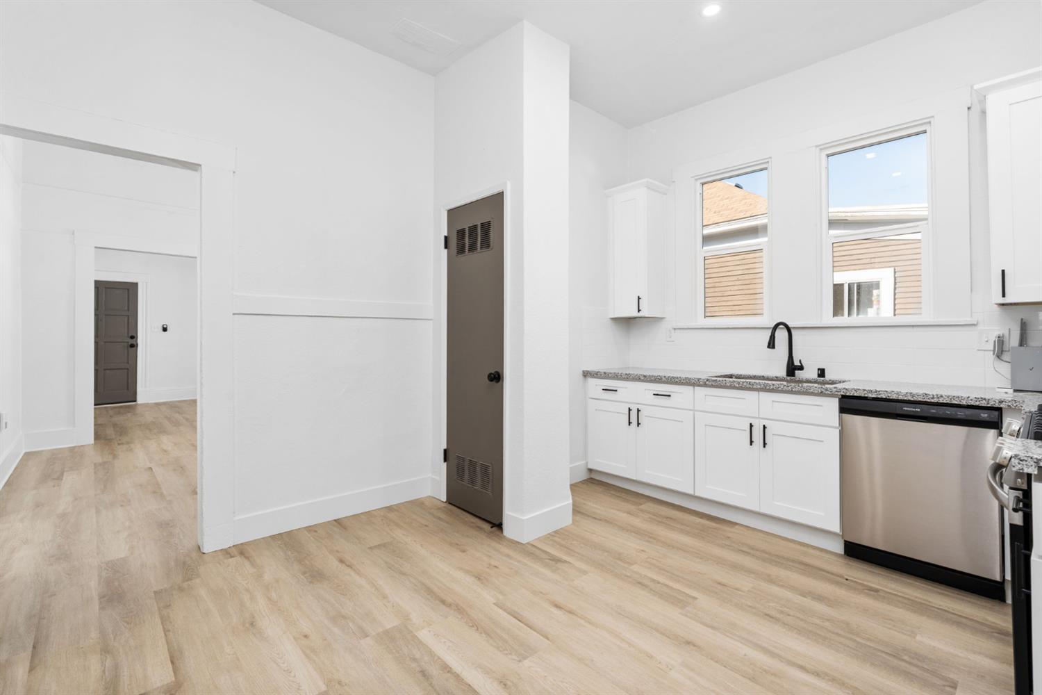 244 N U St, Fresno, CA 93701