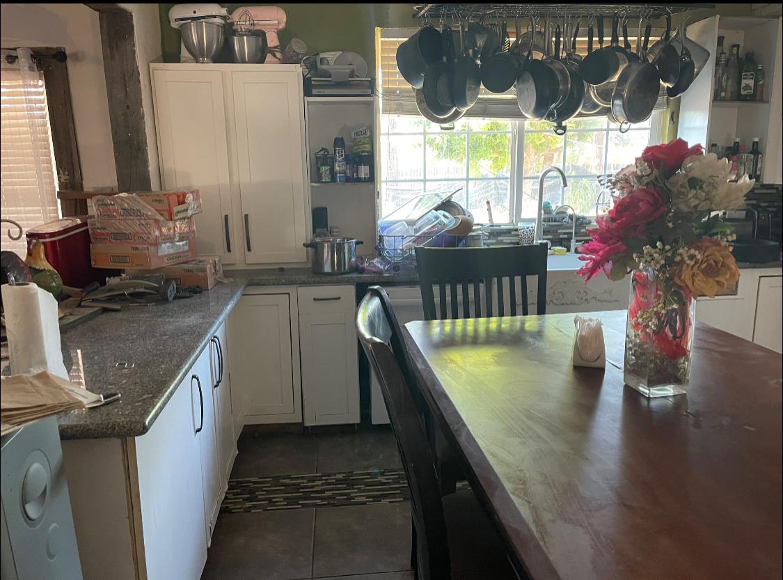 1923 N Armstrong Ave, Fresno, CA 93727