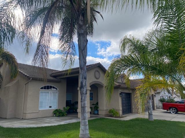 5466 E Kaviland Ave, Fresno, CA 93727