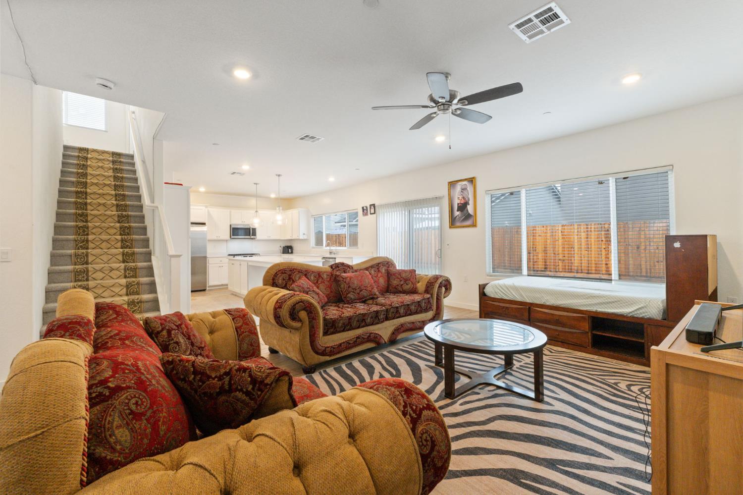 7012 W Donner Ave, Fresno, CA 93723