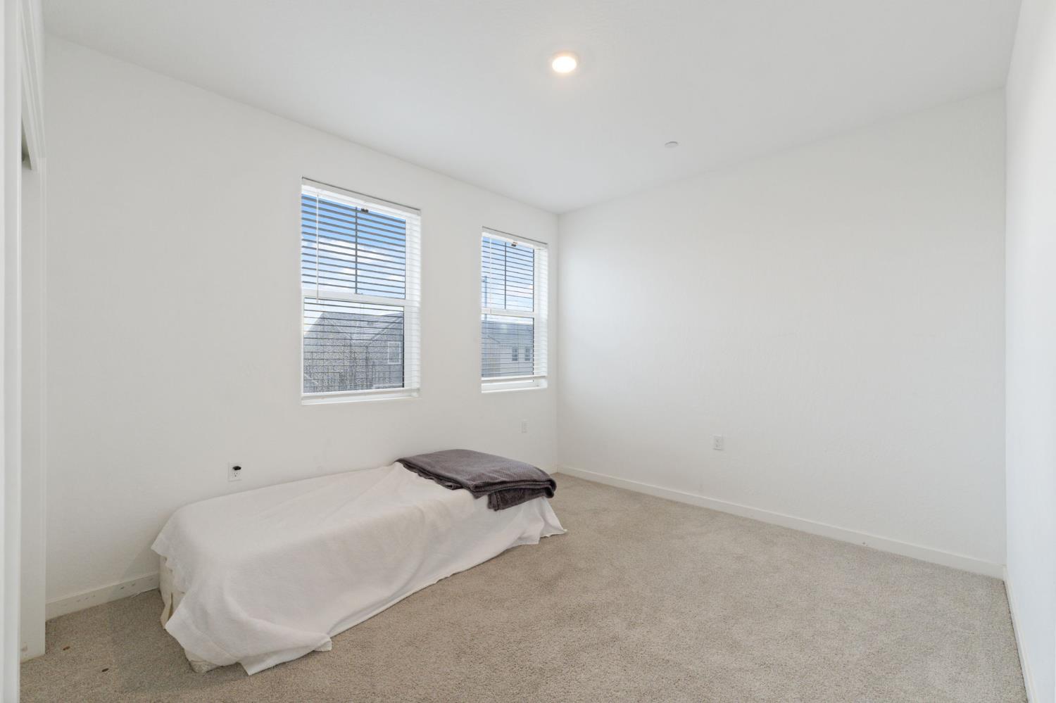 7012 W Donner Ave, Fresno, CA 93723