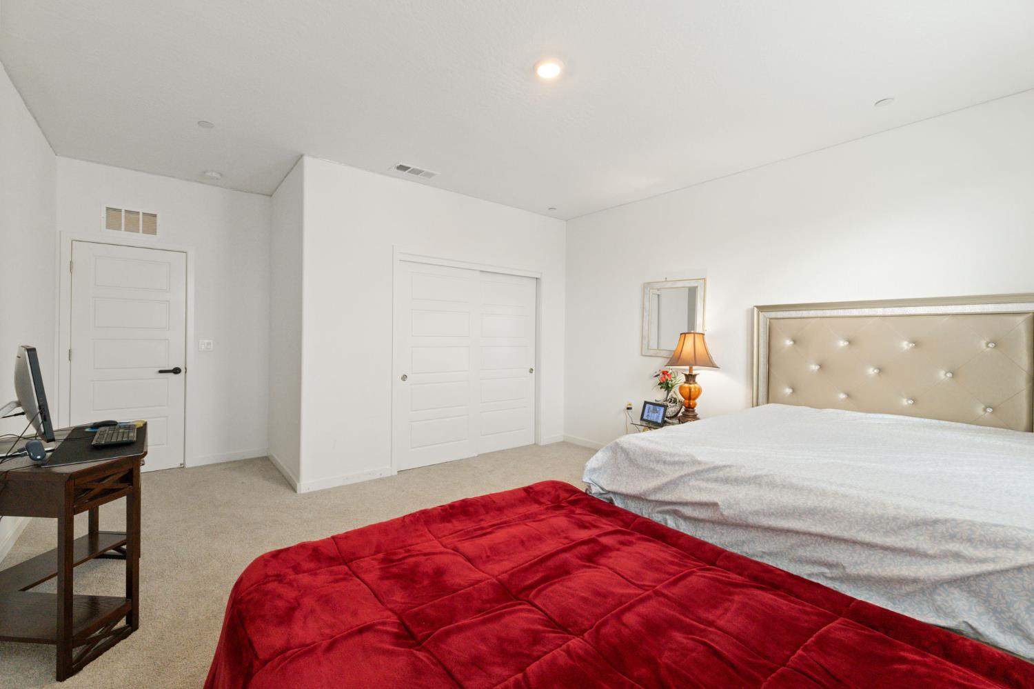 7012 W Donner Ave, Fresno, CA 93723