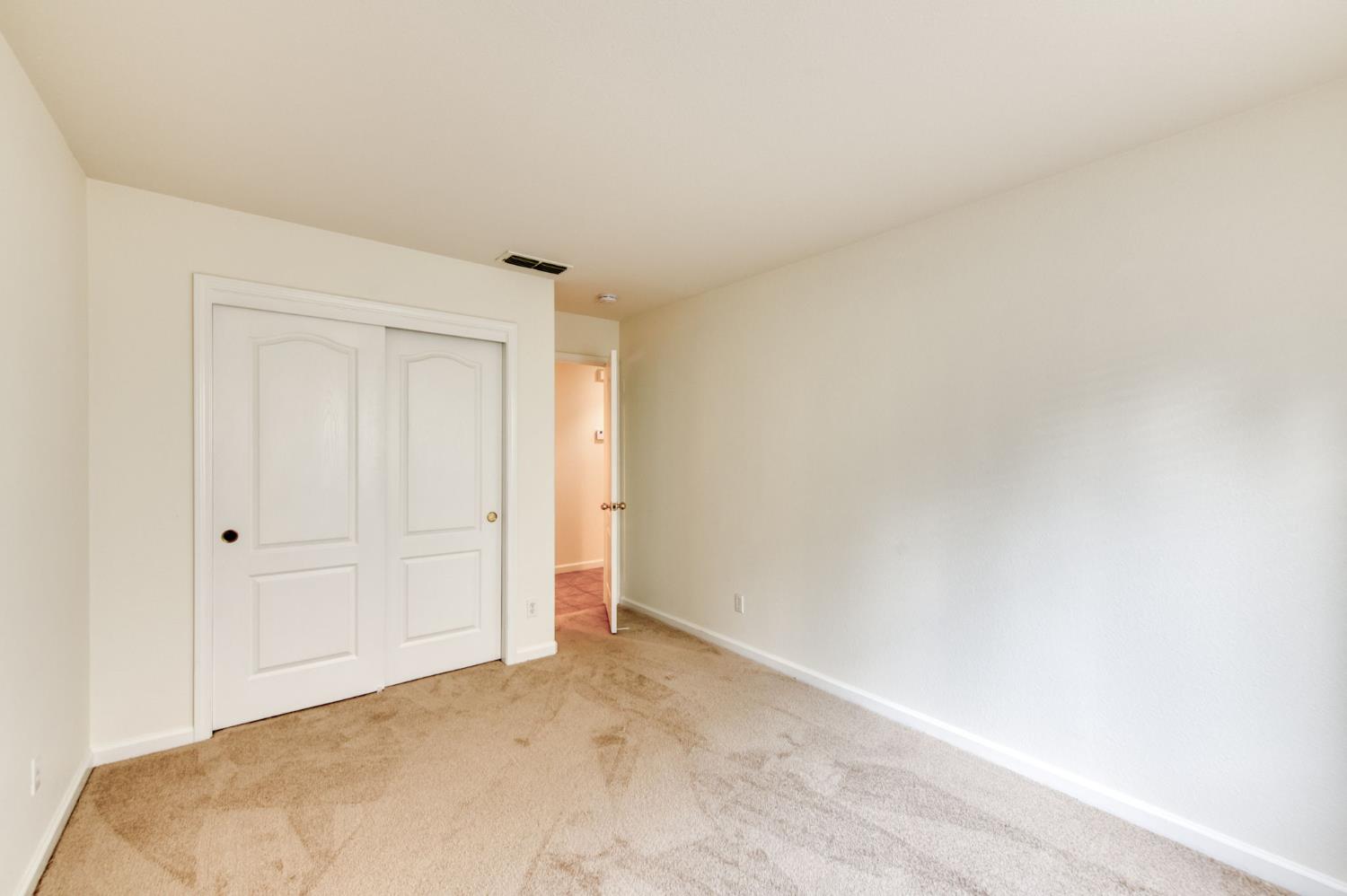 2443 E Rush Ave, Fresno, CA 93730