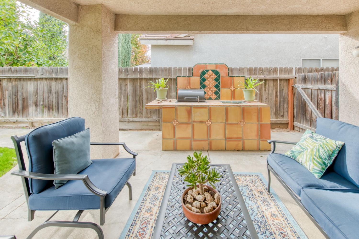 2443 E Rush Ave, Fresno, CA 93730