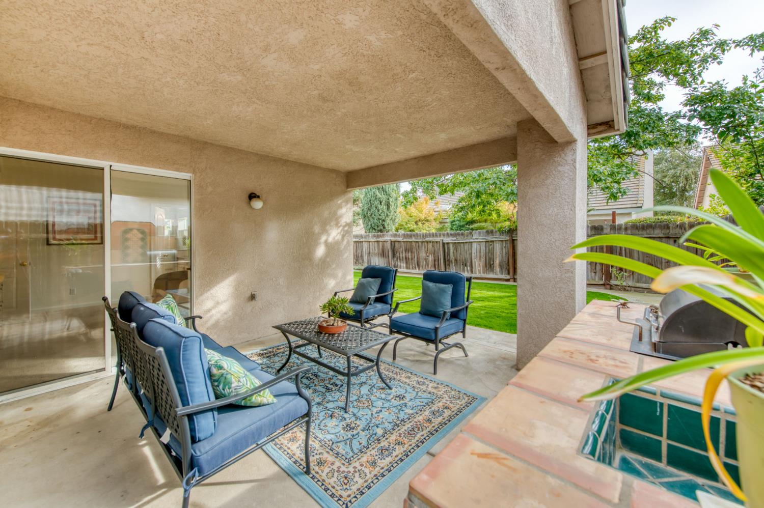 2443 E Rush Ave, Fresno, CA 93730