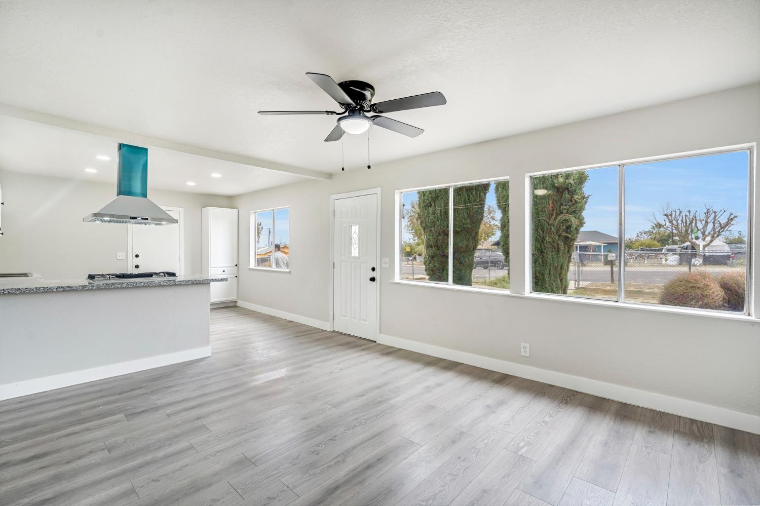 33238 W Hidalgo Ave, Cantua Creek, CA 93608