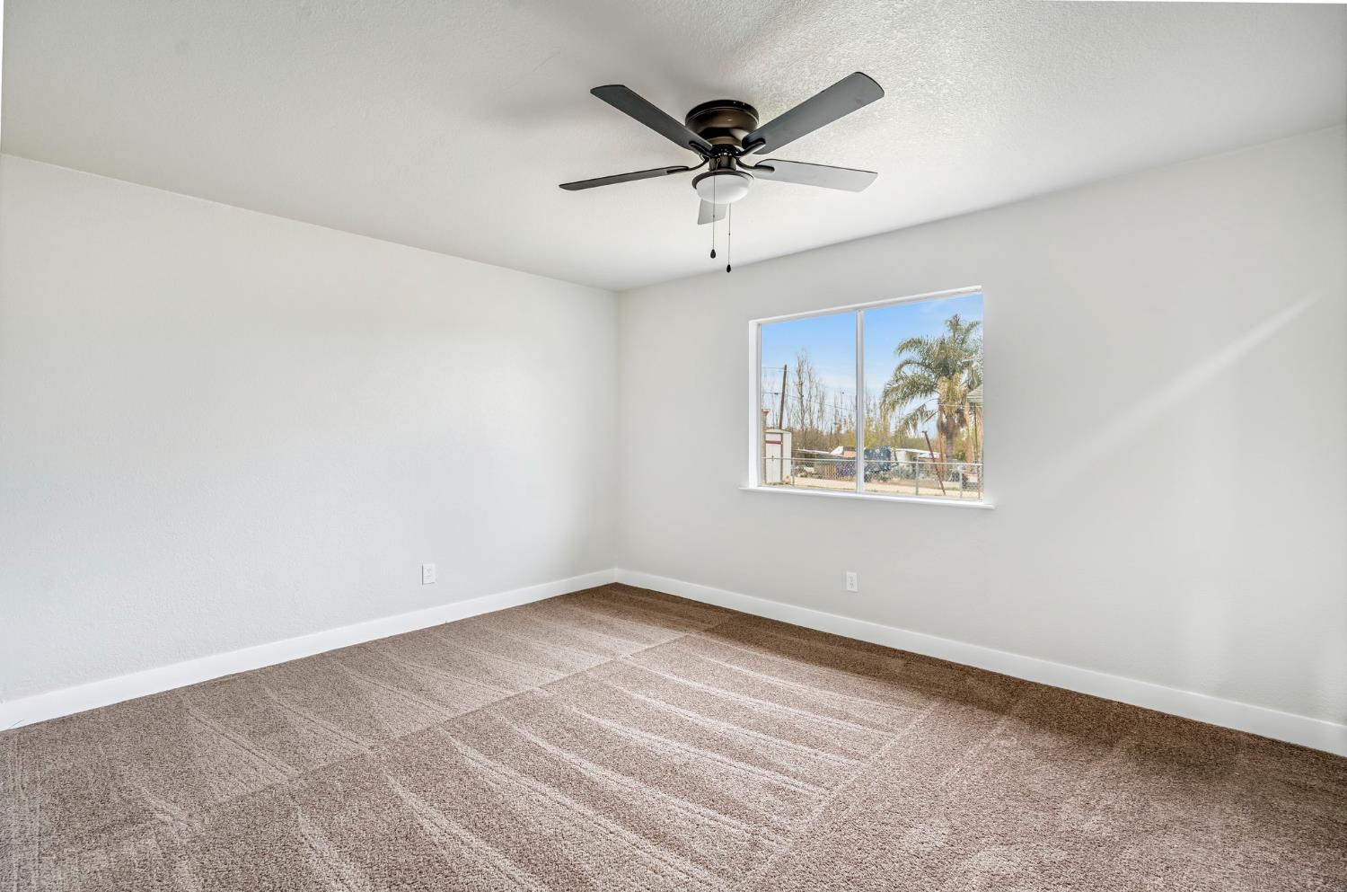 33238 W Hidalgo Ave, Cantua Creek, CA 93608