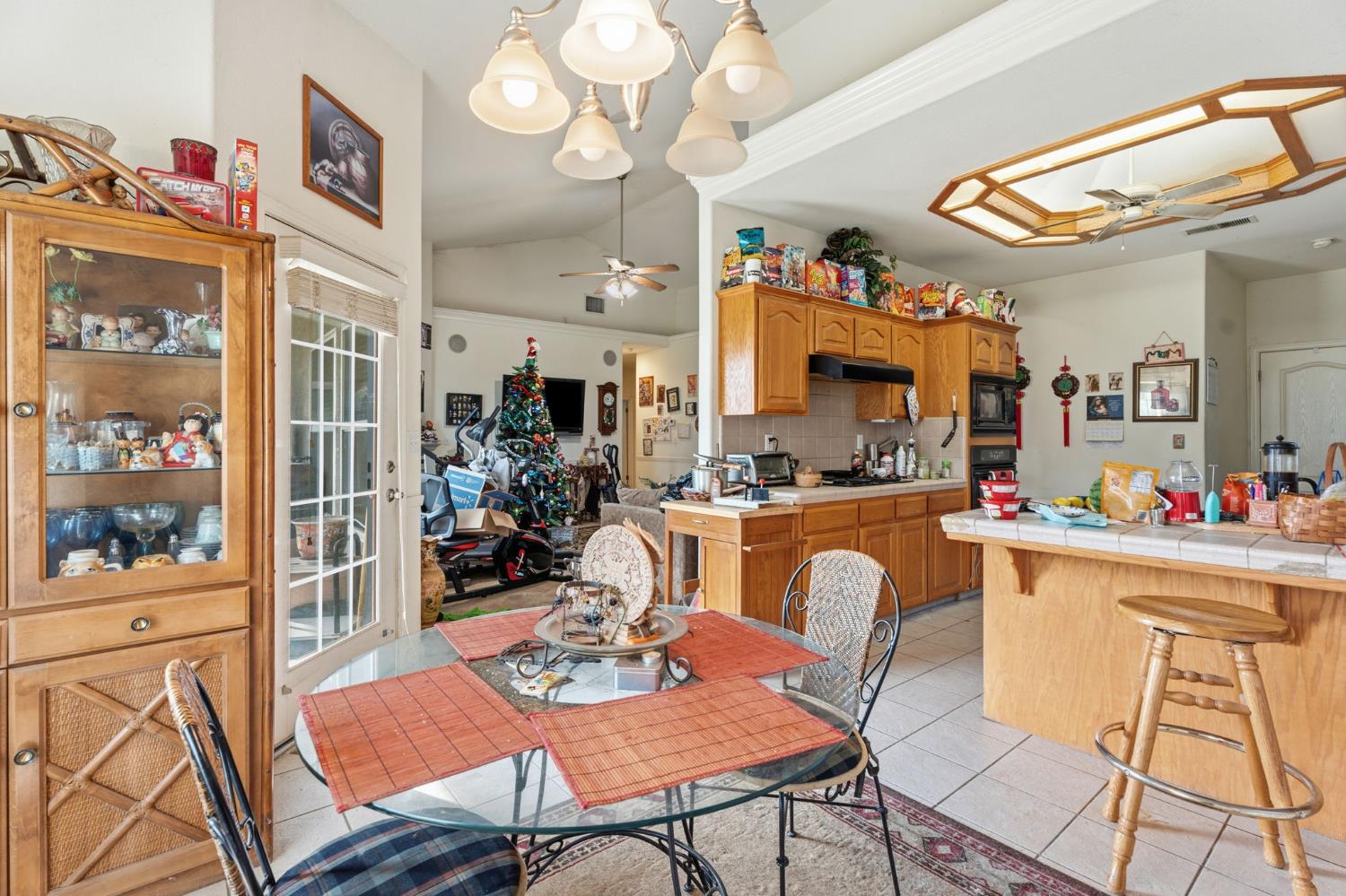 6540 N Bain Ave, Fresno, CA 93722