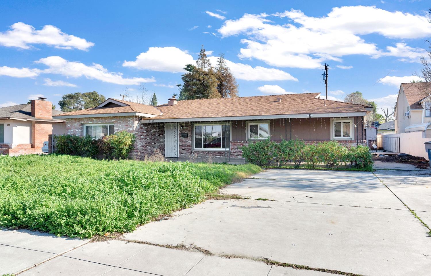 2146 N Maple Ave, Fresno, CA 93703