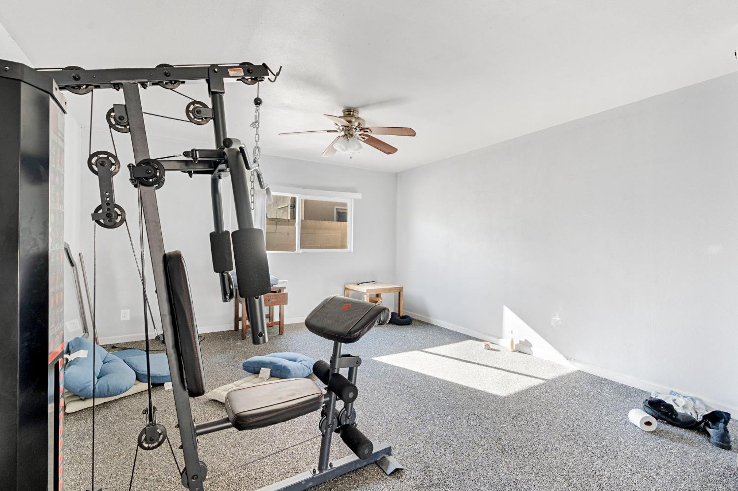 2146 N Maple Ave, Fresno, CA 93703