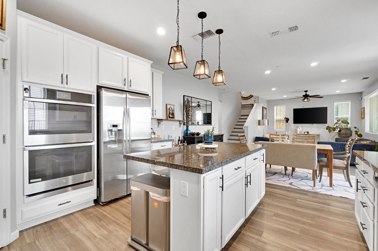 4240 Hillside Rd, Madera, CA 93636