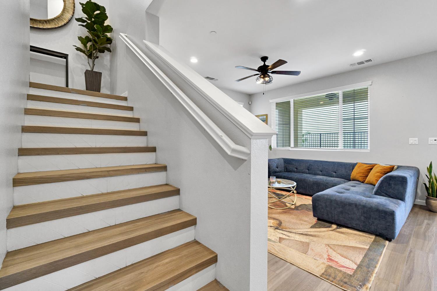 4240 Hillside Rd, Madera, CA 93636