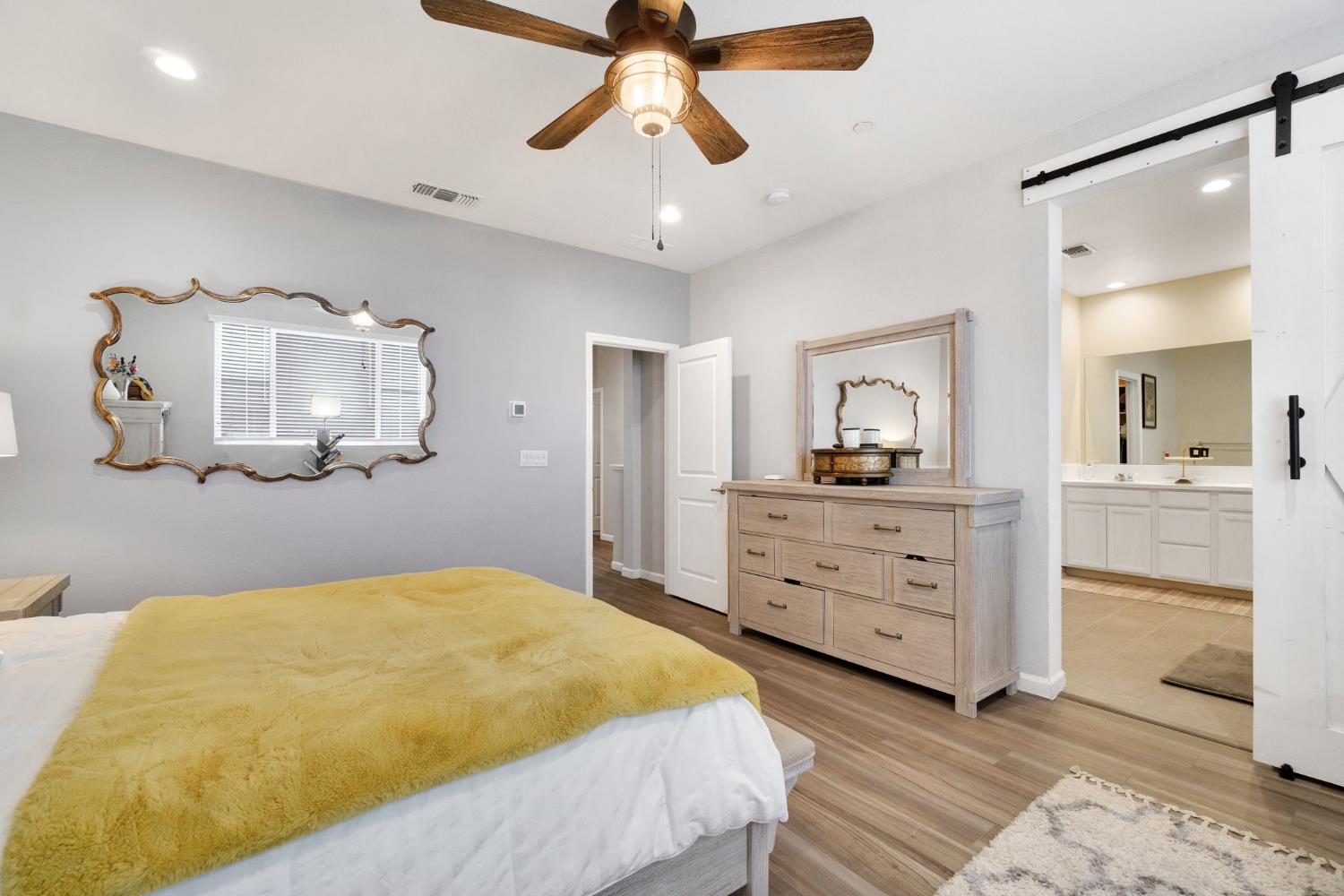 4240 Hillside Rd, Madera, CA 93636