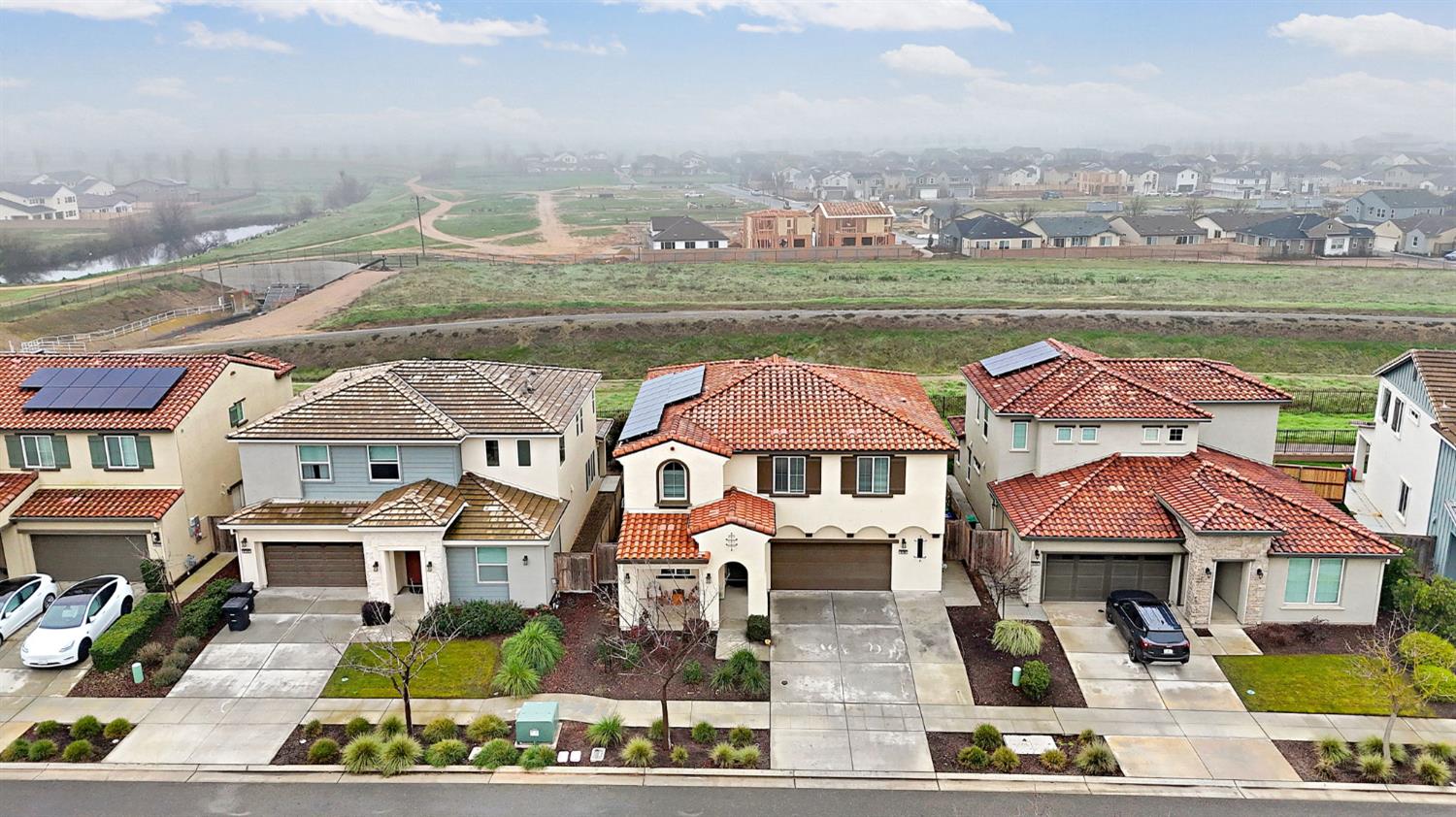 4240 Hillside Rd, Madera, CA 93636