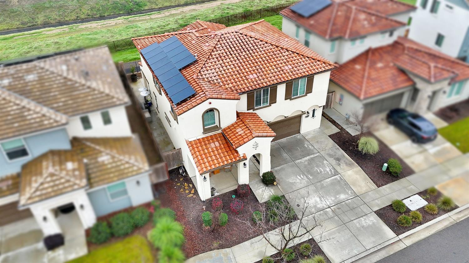 4240 Hillside Rd, Madera, CA 93636