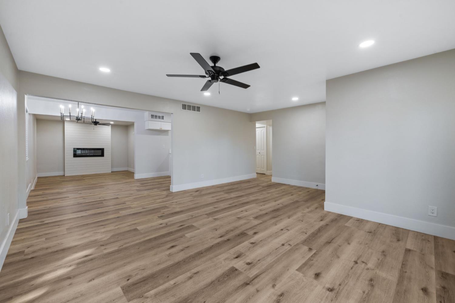 5374 N Santa Fe Ave, Fresno, CA 93711