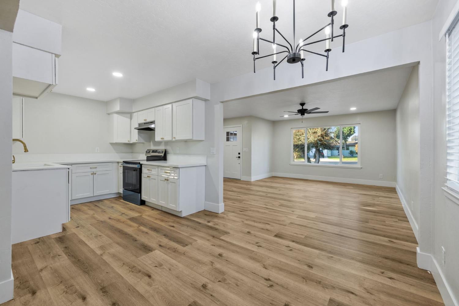 5374 N Santa Fe Ave, Fresno, CA 93711